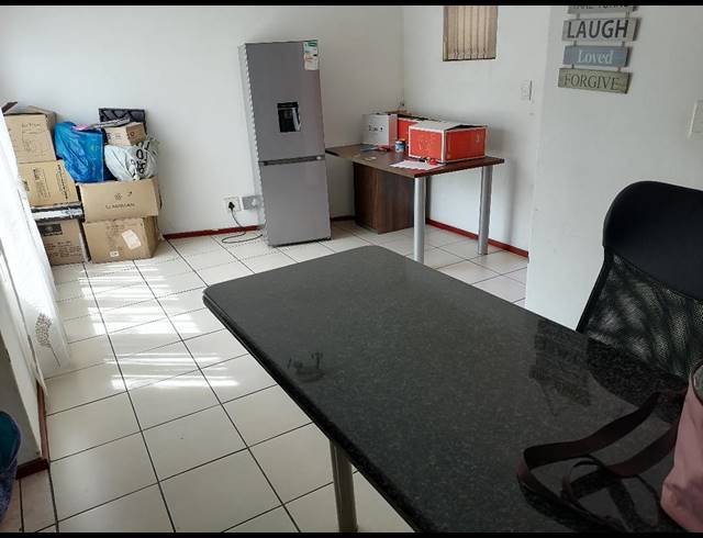 2 bed property to rent in WINCHESTER HILLS